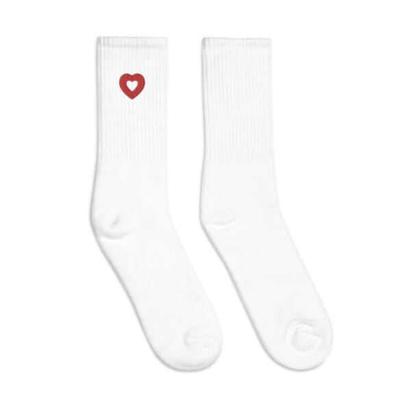 embroidered crew socks white right 66f558ff08619.jpg